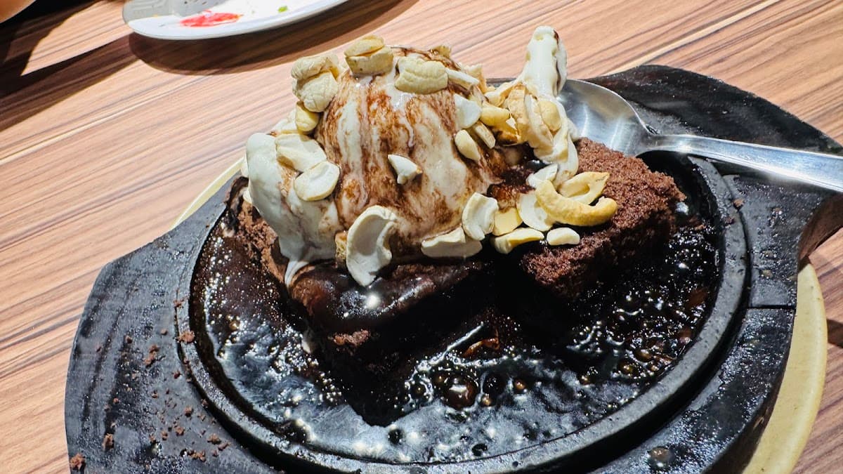 Lakeview Milkbar - Photo 4