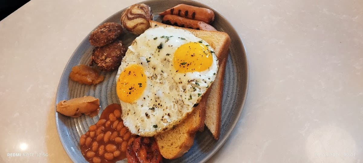 Paper & Pie - Photo 4