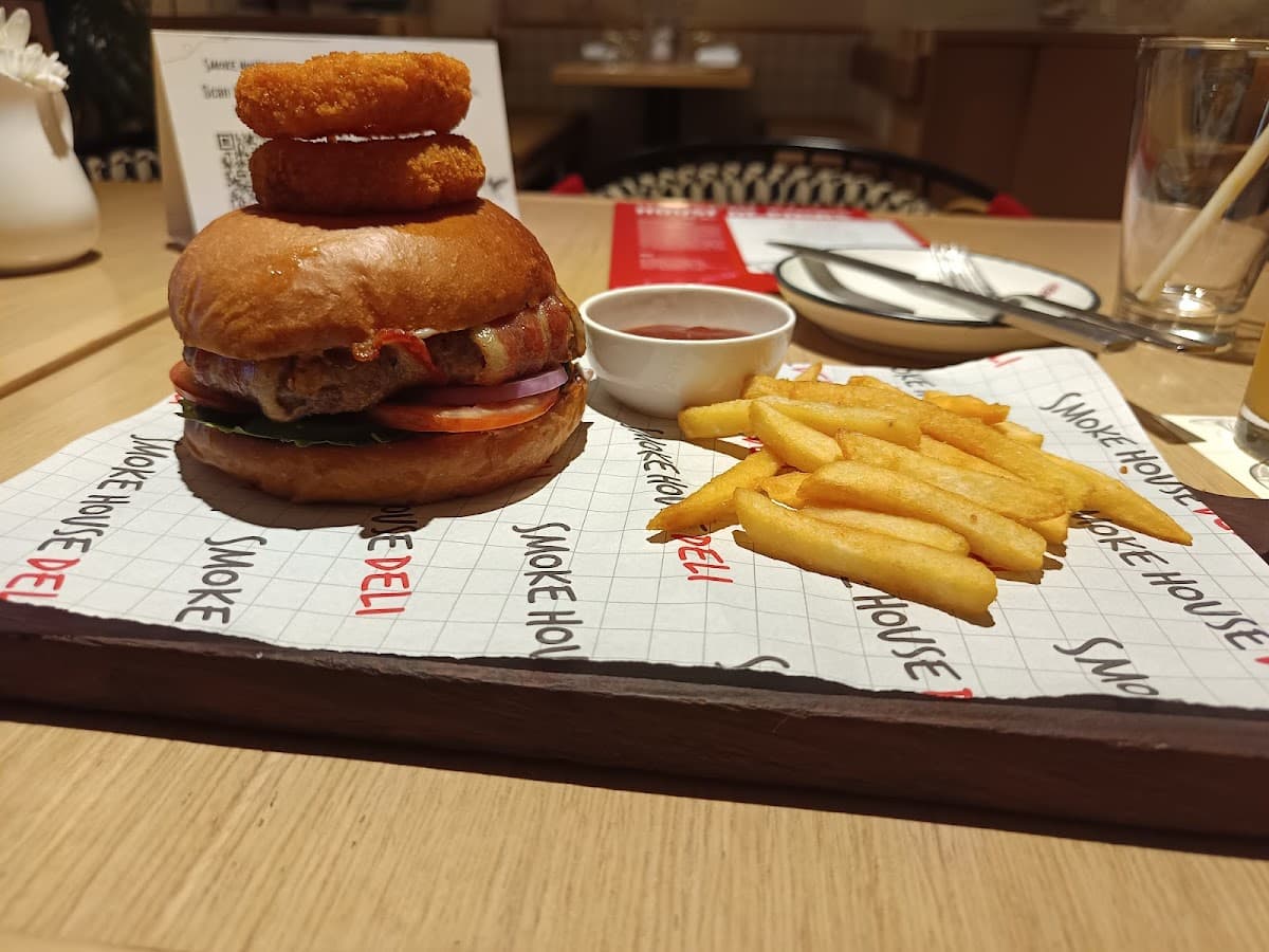 Smoke House Deli - Photo 5