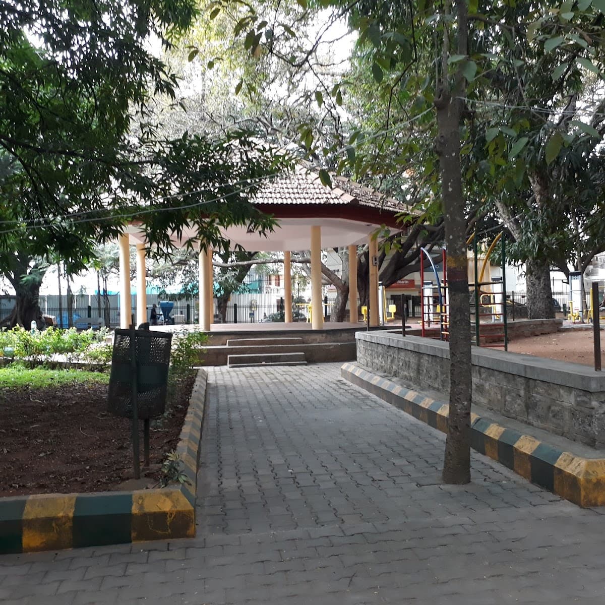 Madhavan Park - Photo 2