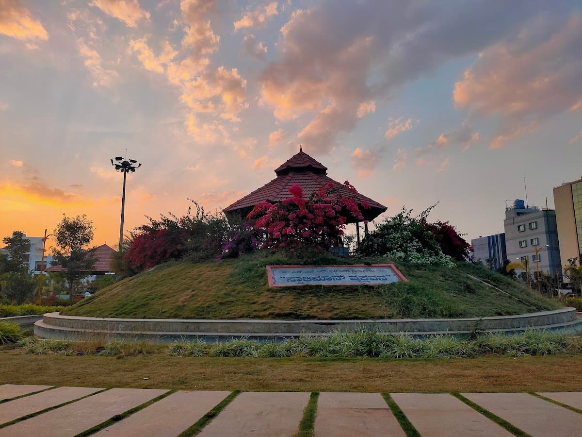 Tree Park HSR - Photo 4