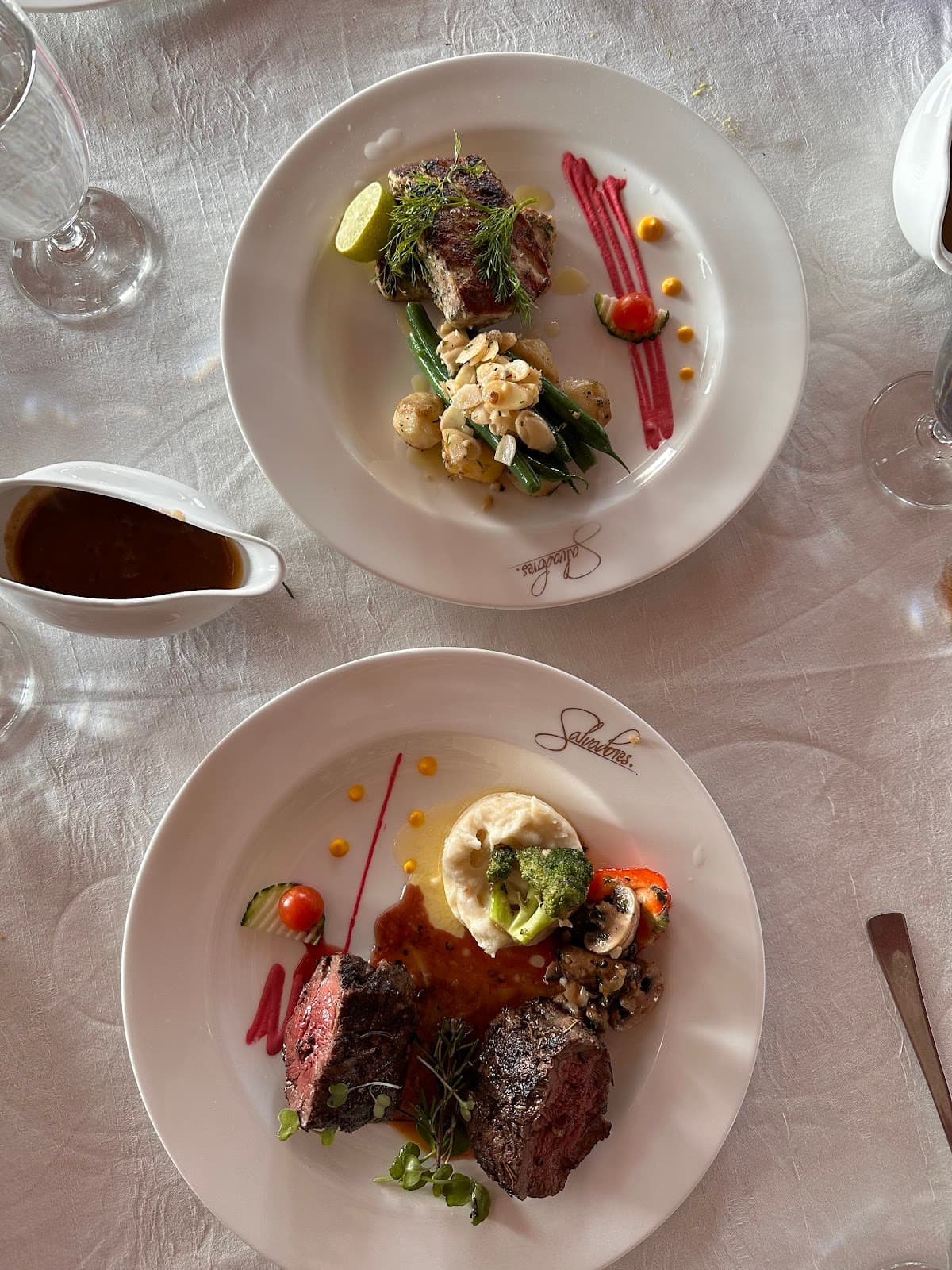 Salvadores - Photo 3