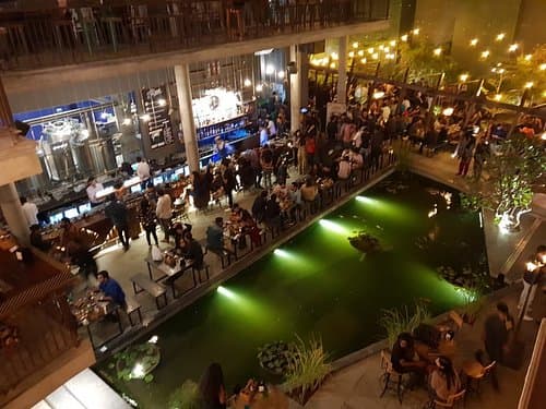 The Bier Library Brewery & Kitchen - Photo 3