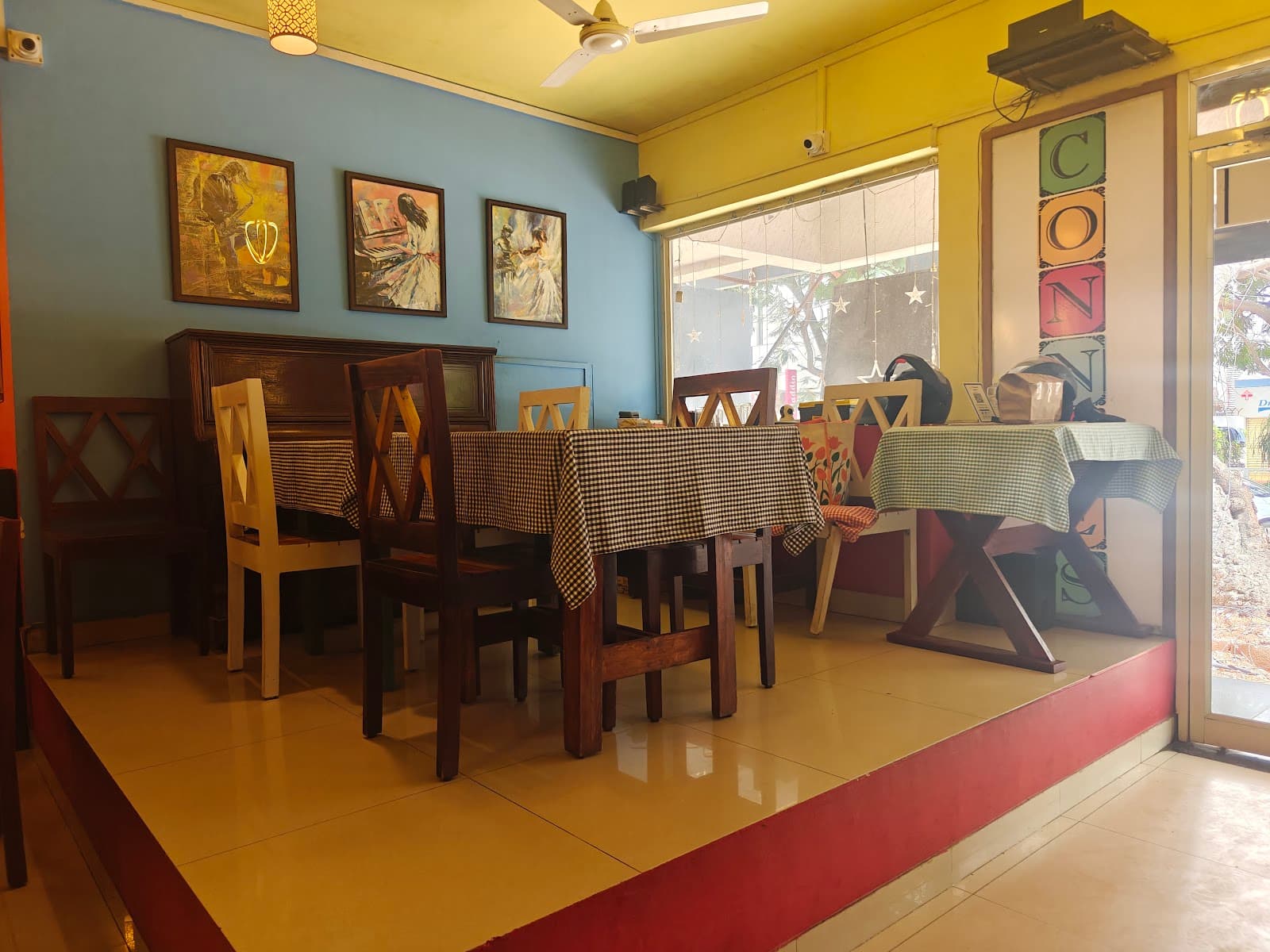 Connie's Steakhouse - Photo 4