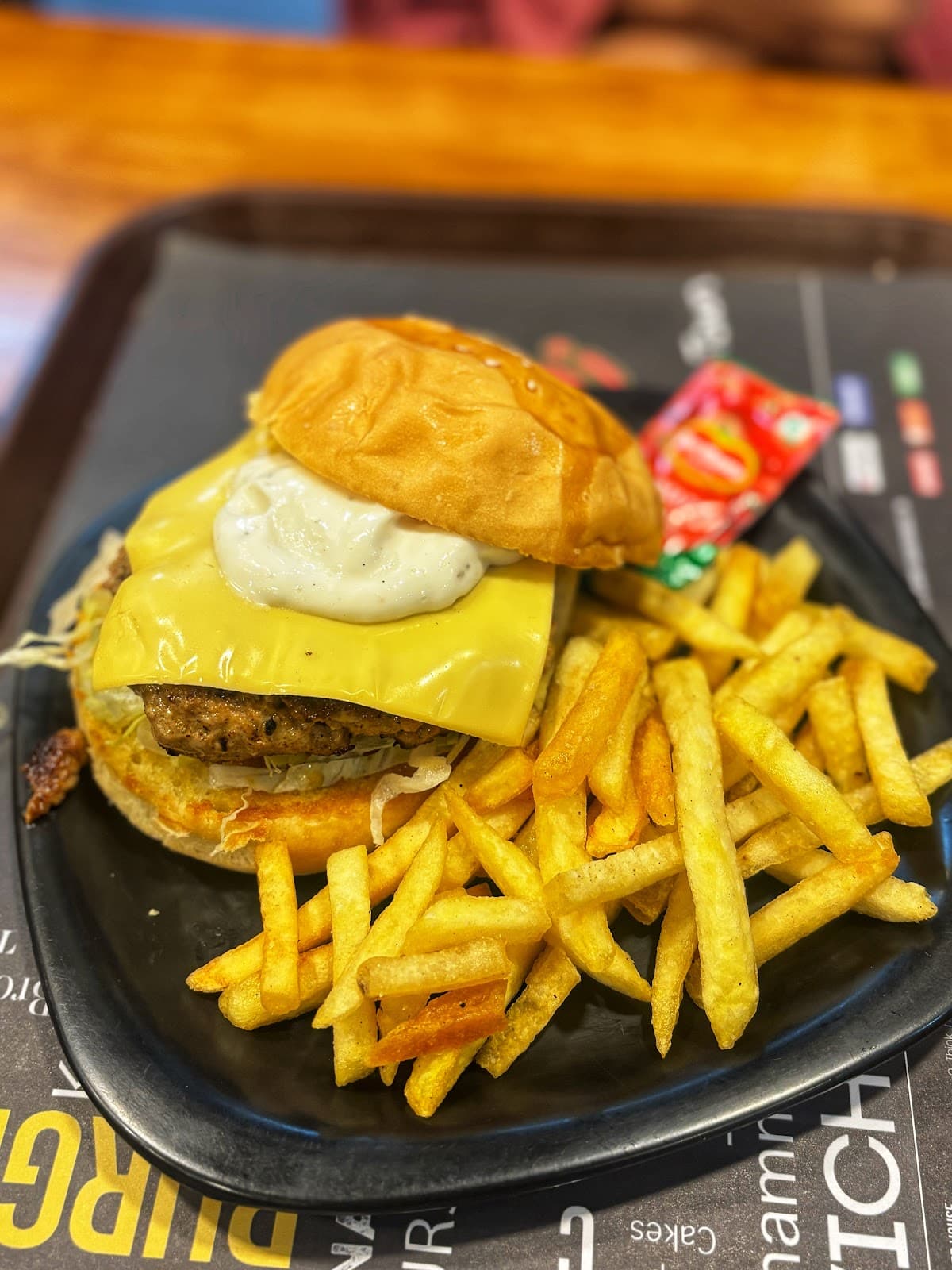 Sanky's Burger House - Photo 3