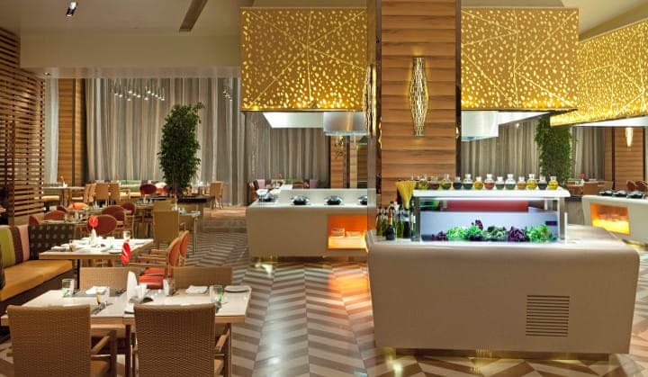 Feast - Sheraton Grand - Photo 2