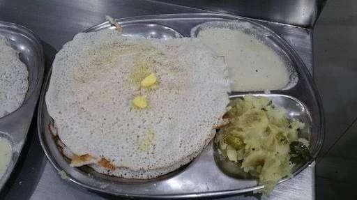 Hotel Dwarka - Photo 2