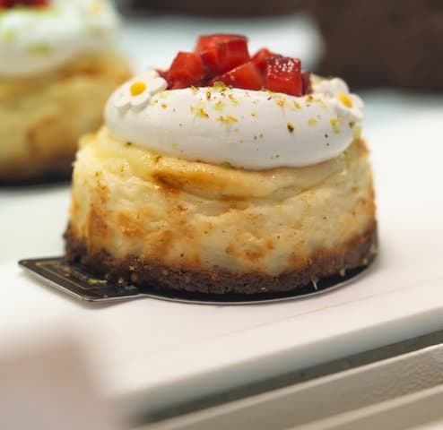 Lavonne Cafe & Patisserie - Photo 2