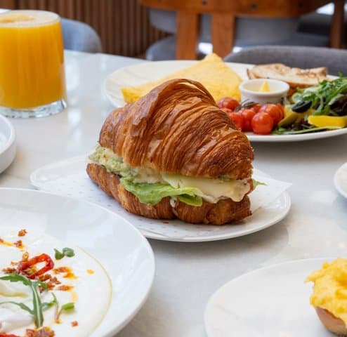 Lavonne Cafe & Patisserie - Photo 5