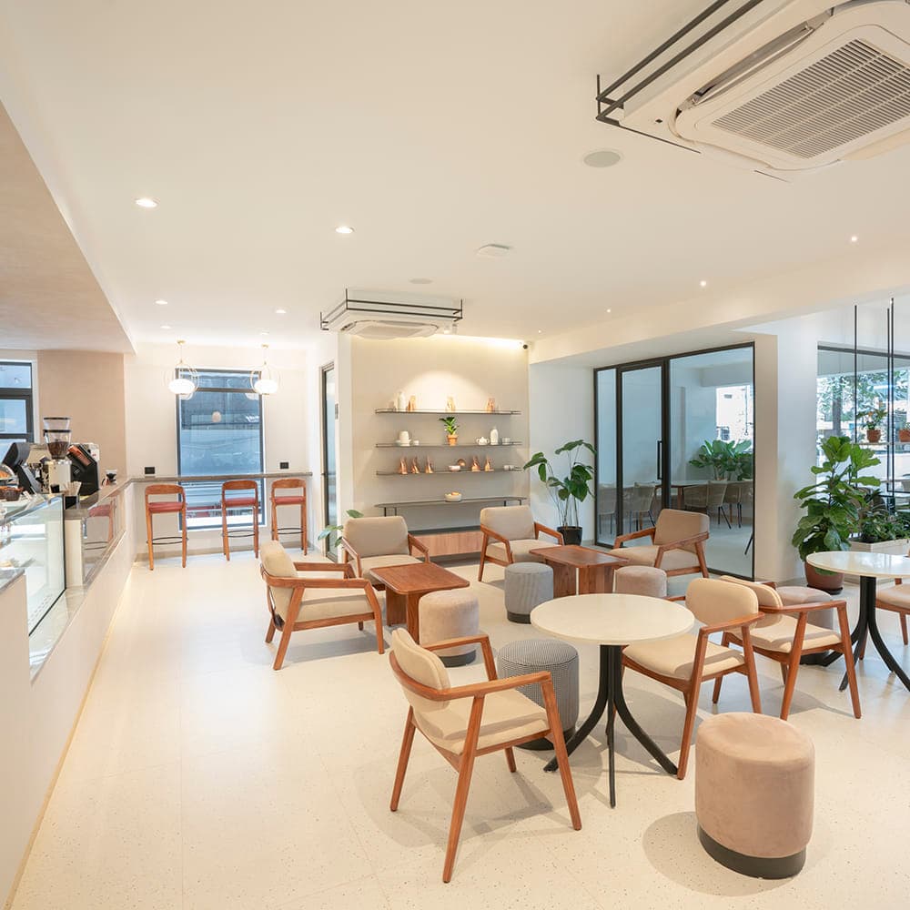 Paper & Pie - Photo 1