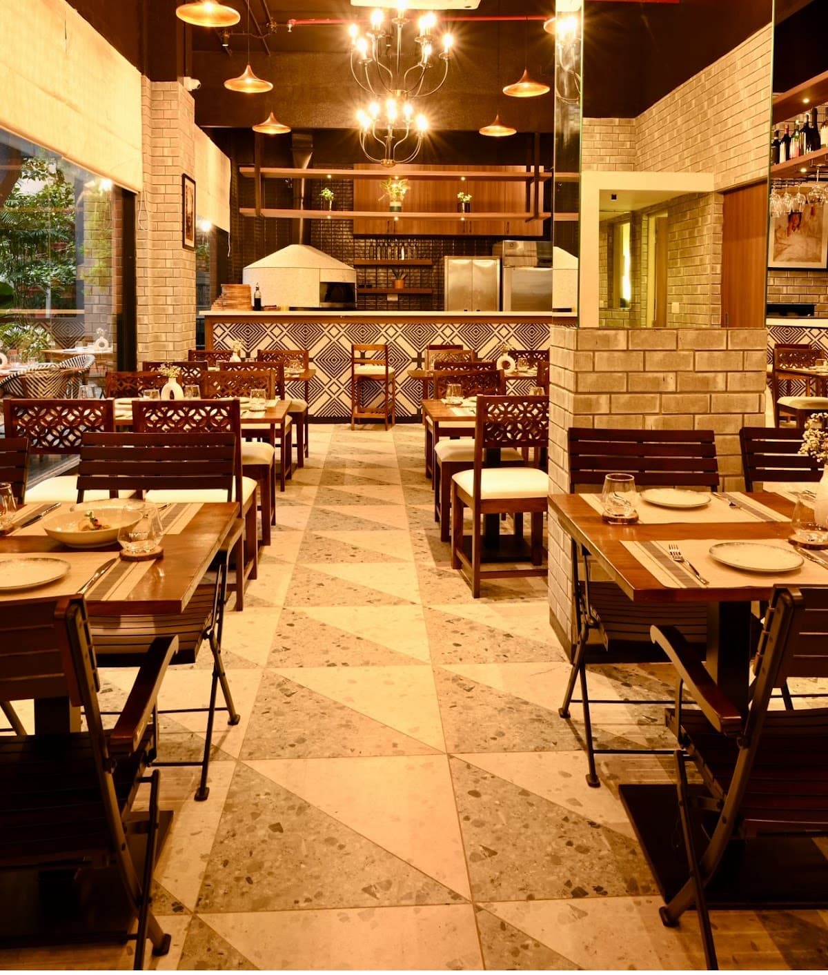 Rosmarino Neapolitan Pizza & Trattoria