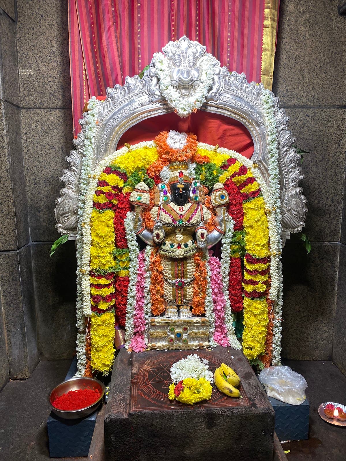 Sri Kadu Malleshwara Swamy Temple photo 2