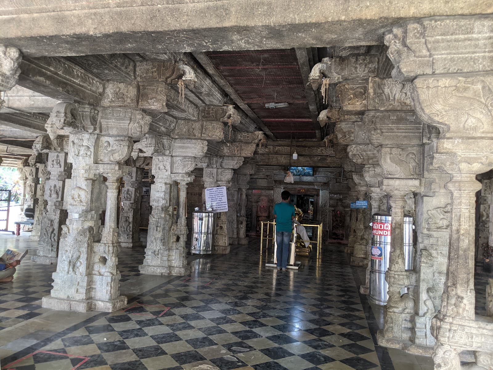 Sri Someshwara Swamy Temple photo 4