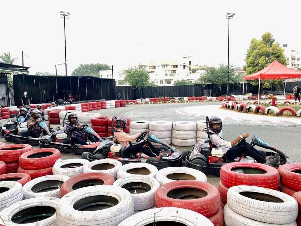 Play Arena Go-Karting